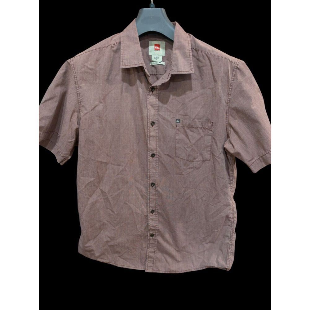 Quiksilver Short Sleeve Button Front Casual Shirt.‎ Burgundy , Men's Medium